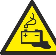 Aufkleber oder Schild Gefahren durch das Aufladen von Batterien W026