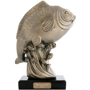 Pokal Figur Trohpäe Karpfen Angler Fische extra groß 1,3kg mit Gravur